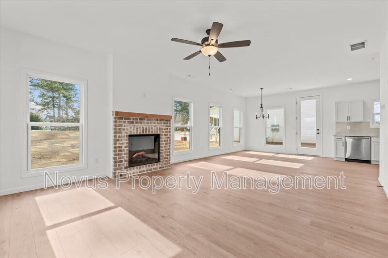 105 Carroll Circle – photo 3