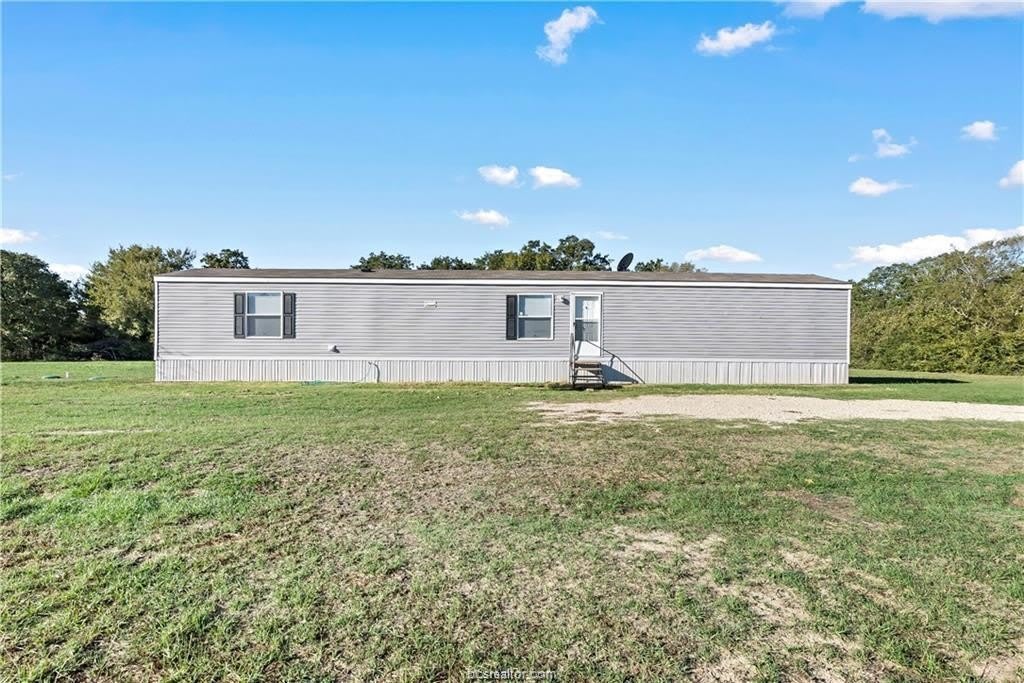 3933 N Graham Road – photo 4