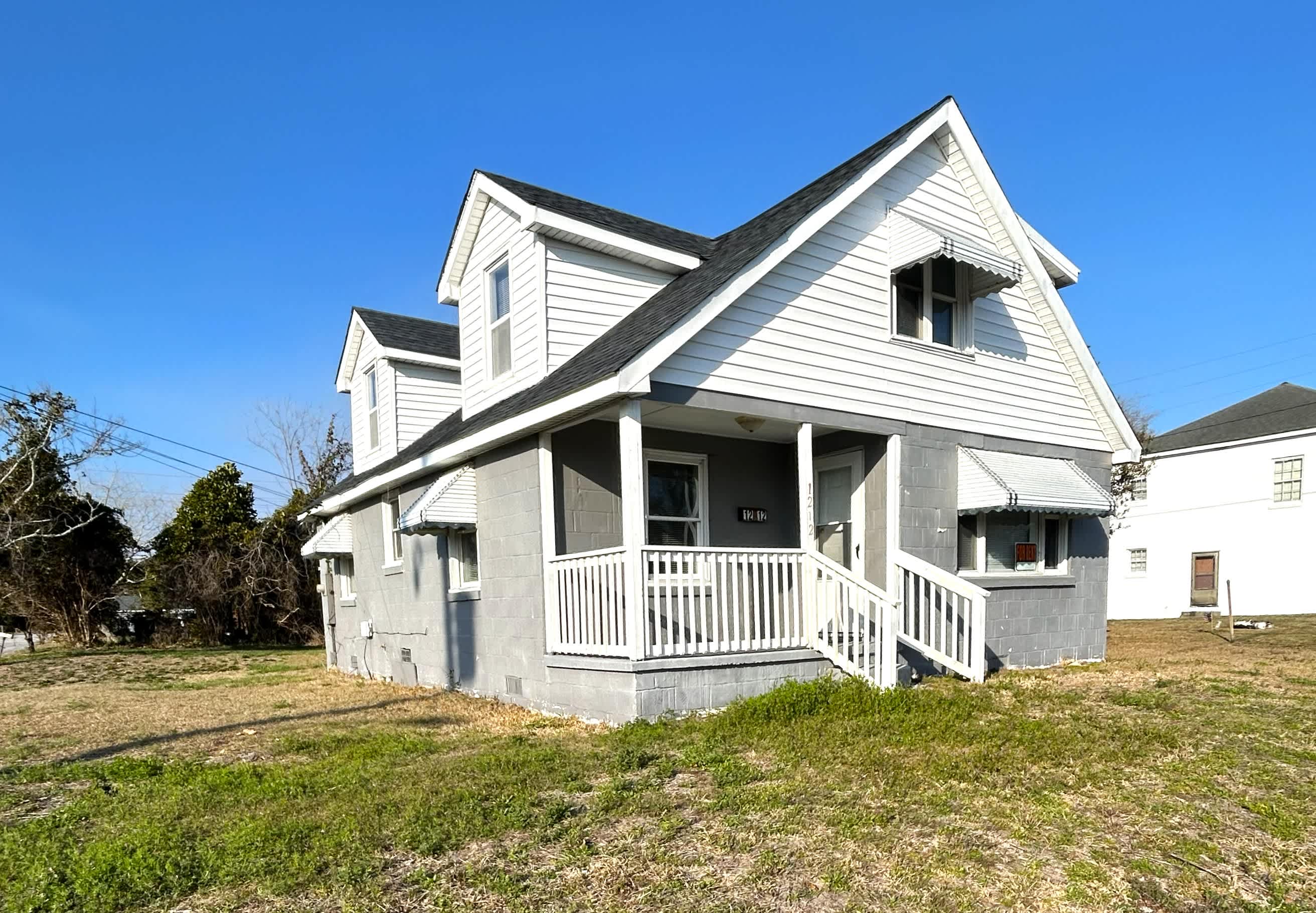 1212 Fisher Street – photo 1