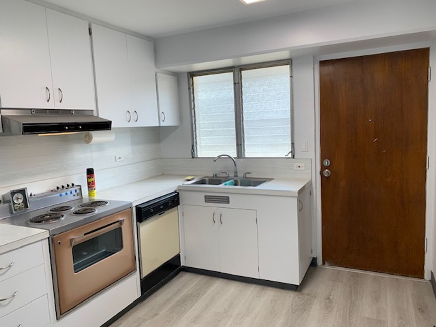 Hi-Sierra Apts – photo 2