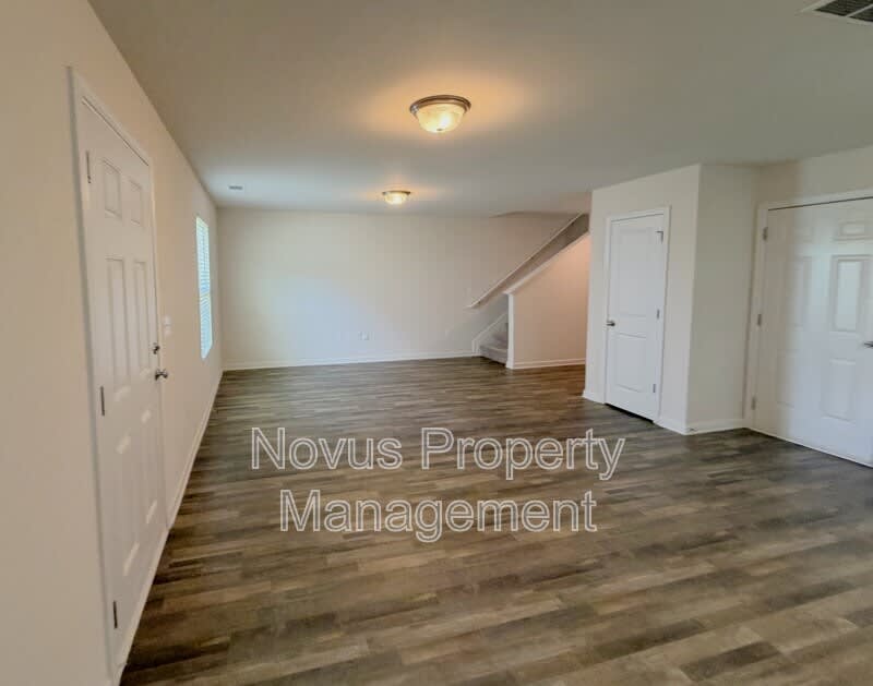 506 Amelia Court – photo 3