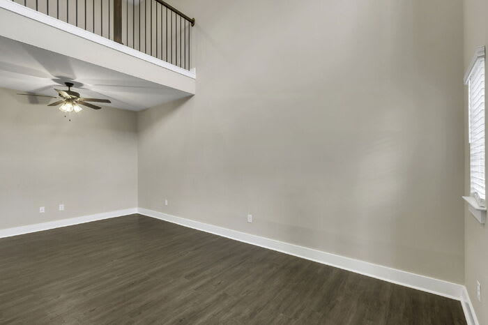 8 Tolar Road – photo 3