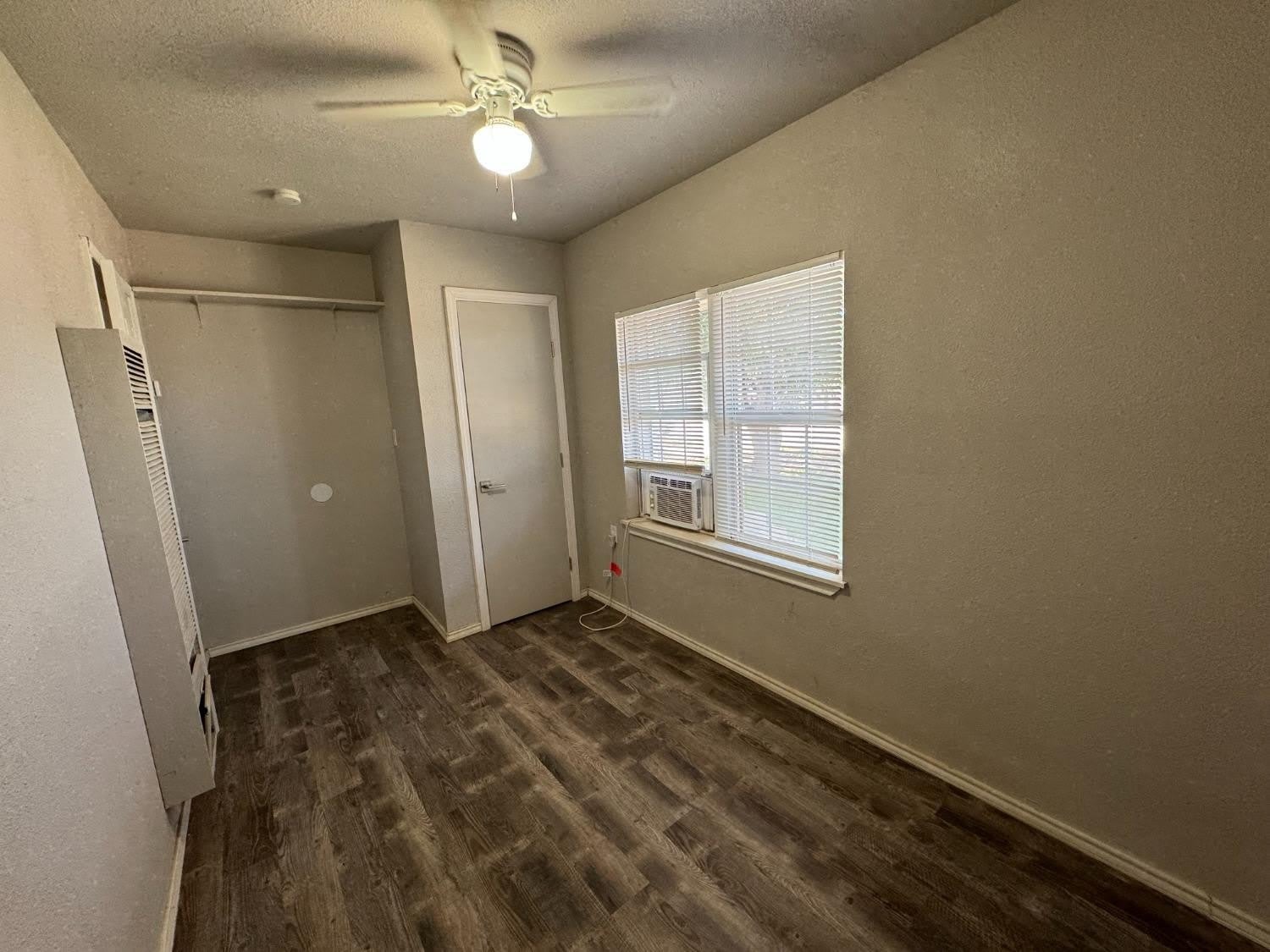 509 E Queens Street – photo 4