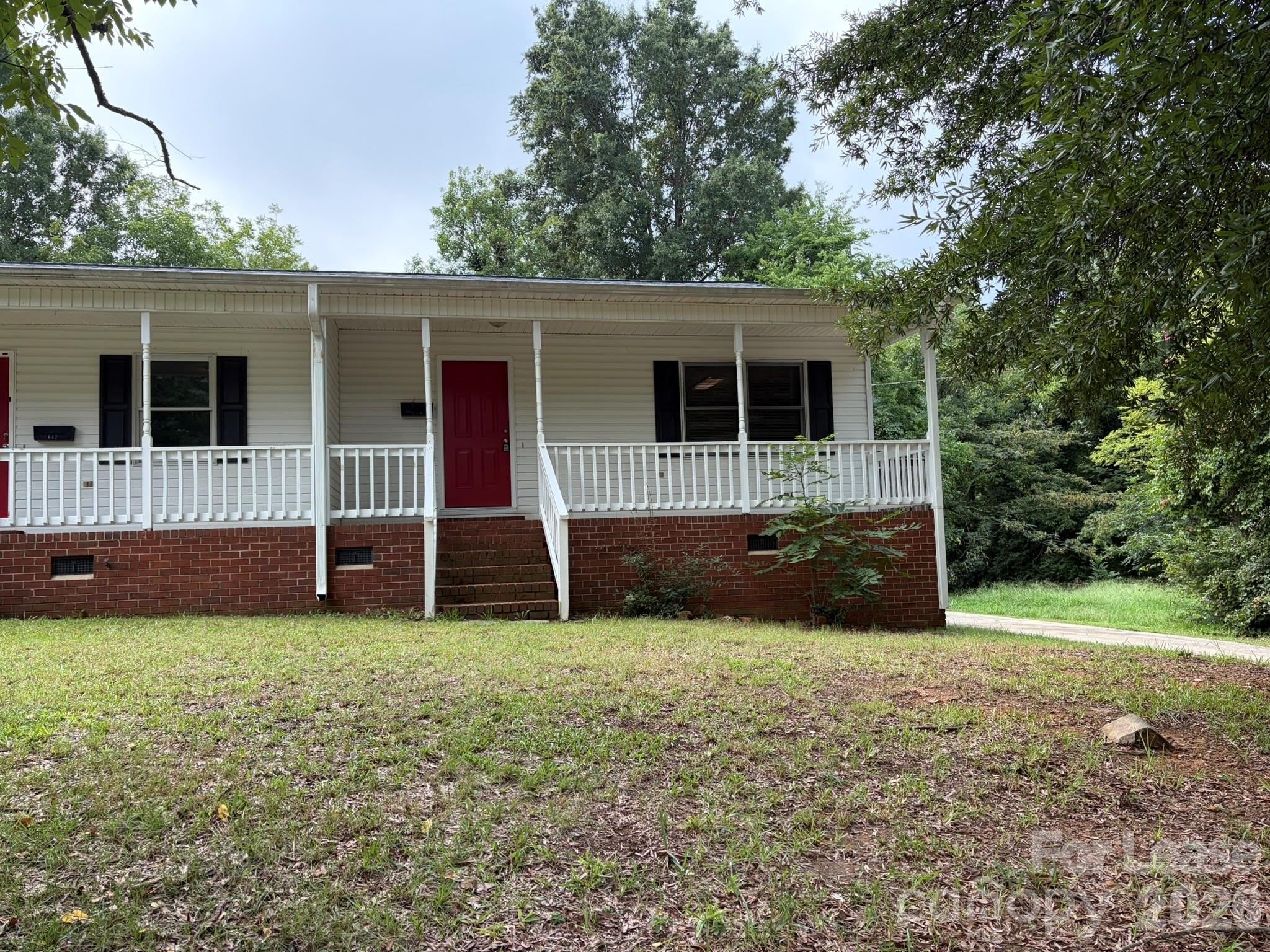 640 Pee Dee Avenue – photo 2