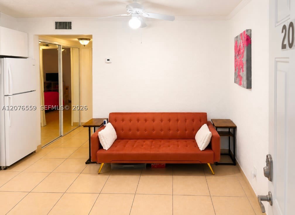 528 Meridian Ave – photo 2