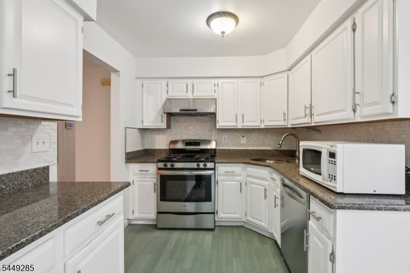 2902 Jesse Way – photo 1