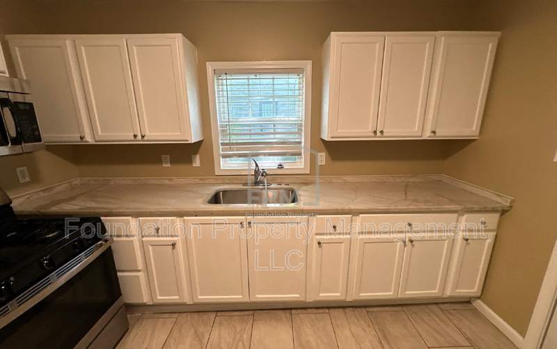2025 Swift Street – photo 4
