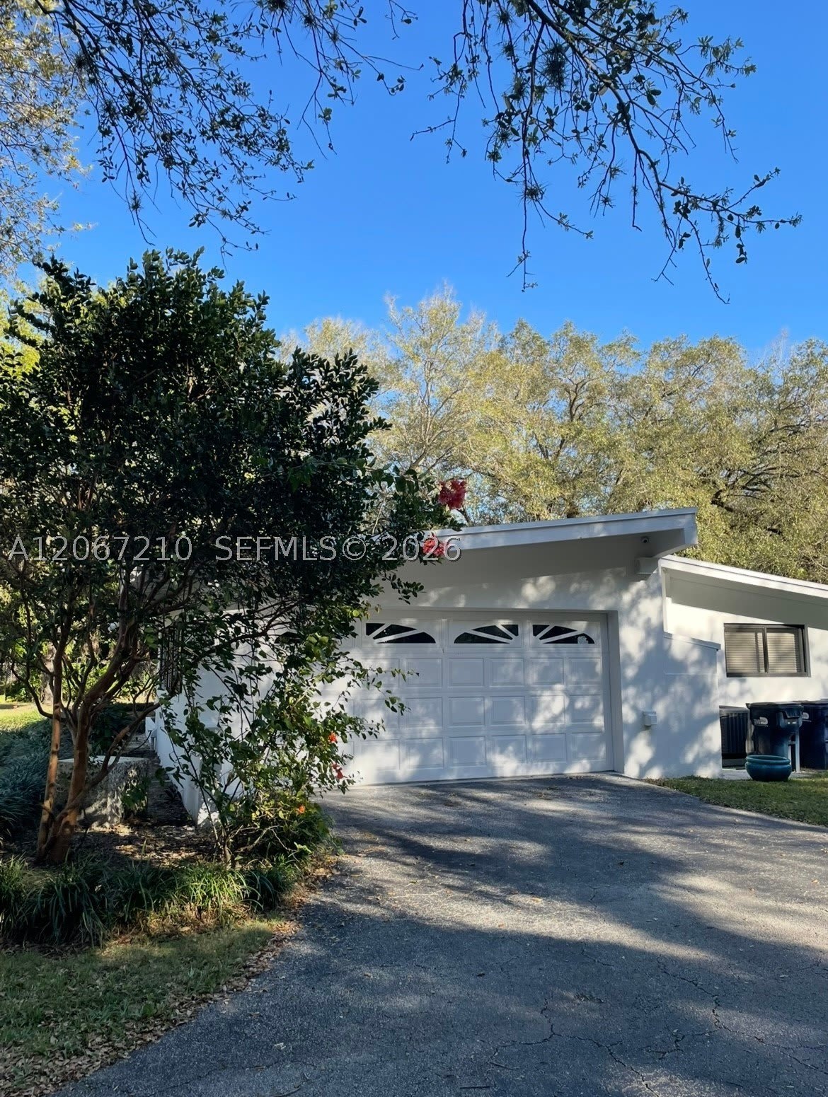8250 SW 108th St – photo 3