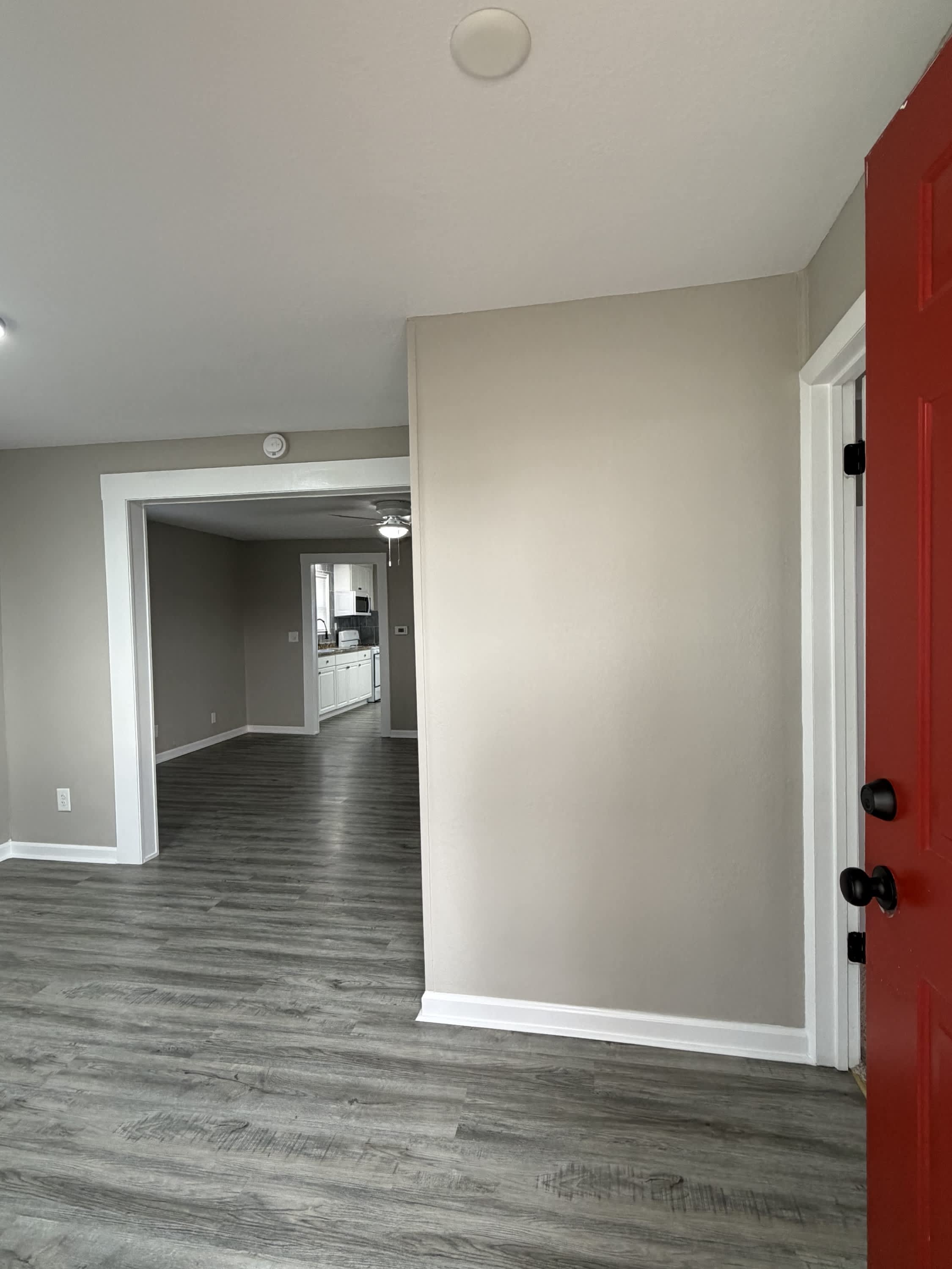 1412 North Harris Avenue – photo 4