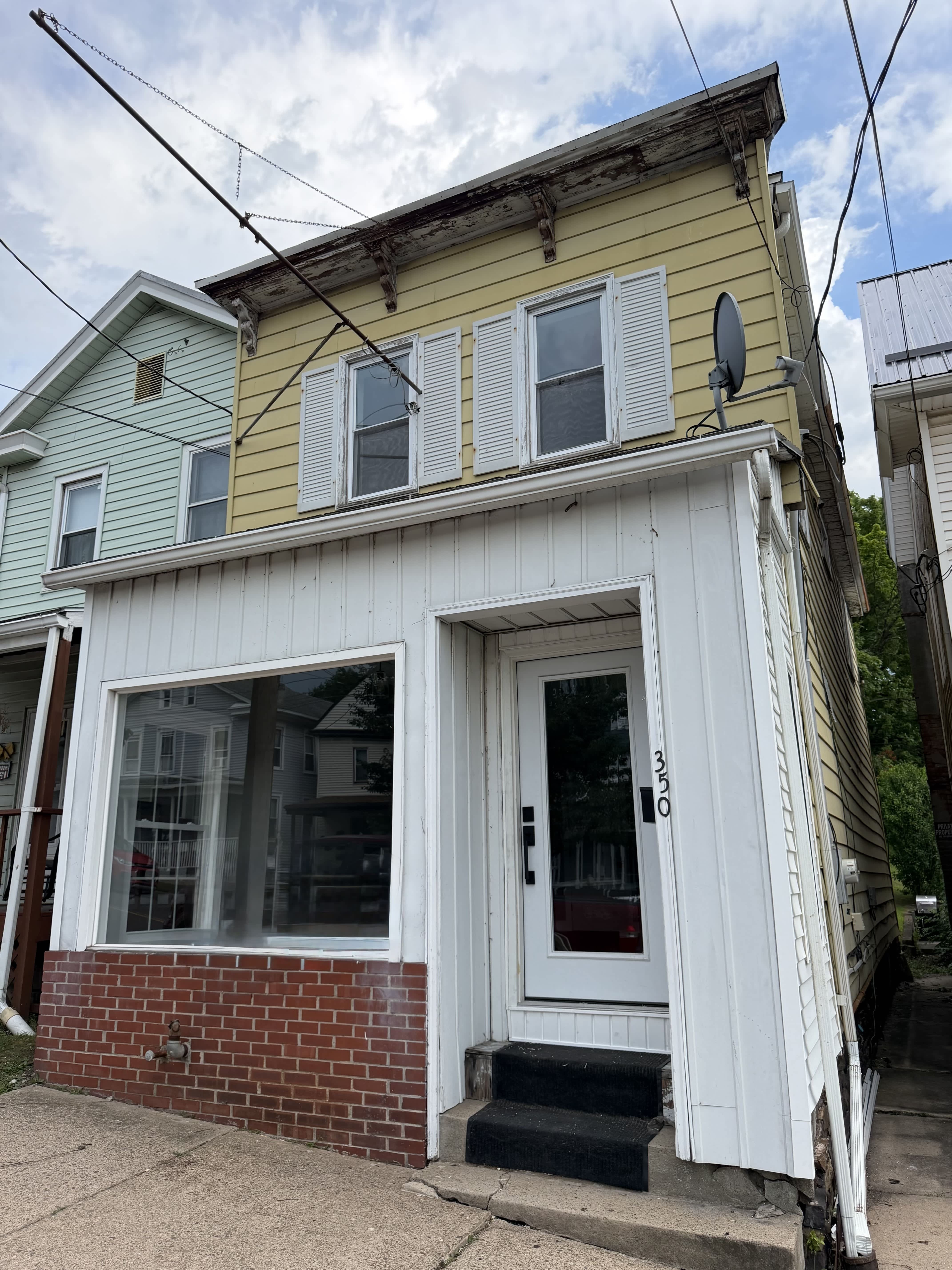 350 W Main St – photo 1