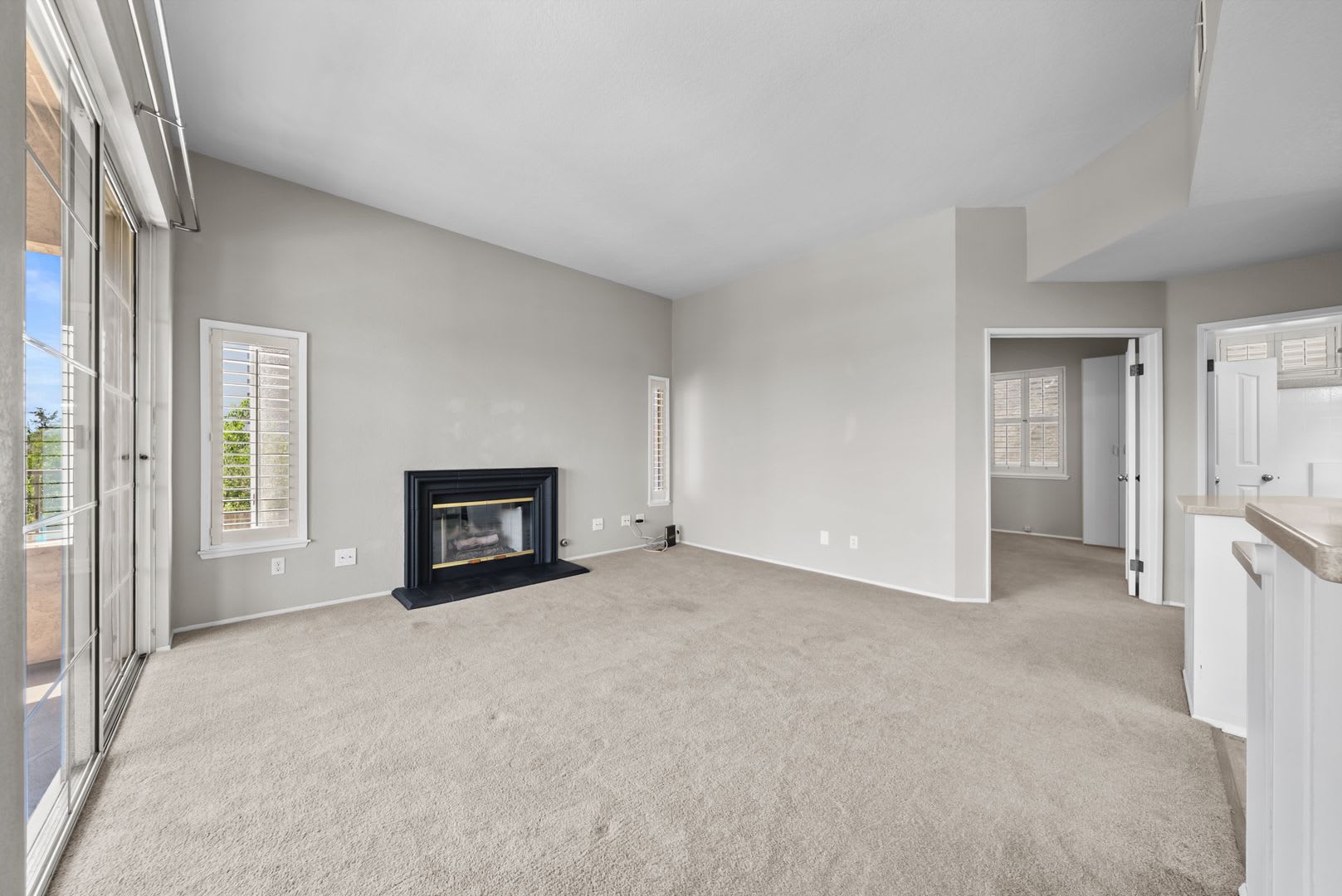 521 Arbor Dr, Unit 203 – photo 3