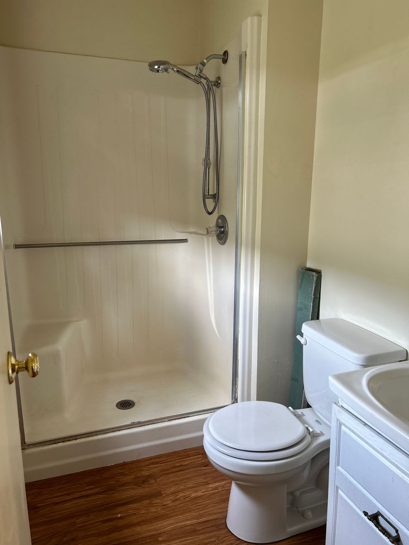 Charming, Single Family Home for Rent – photo 4