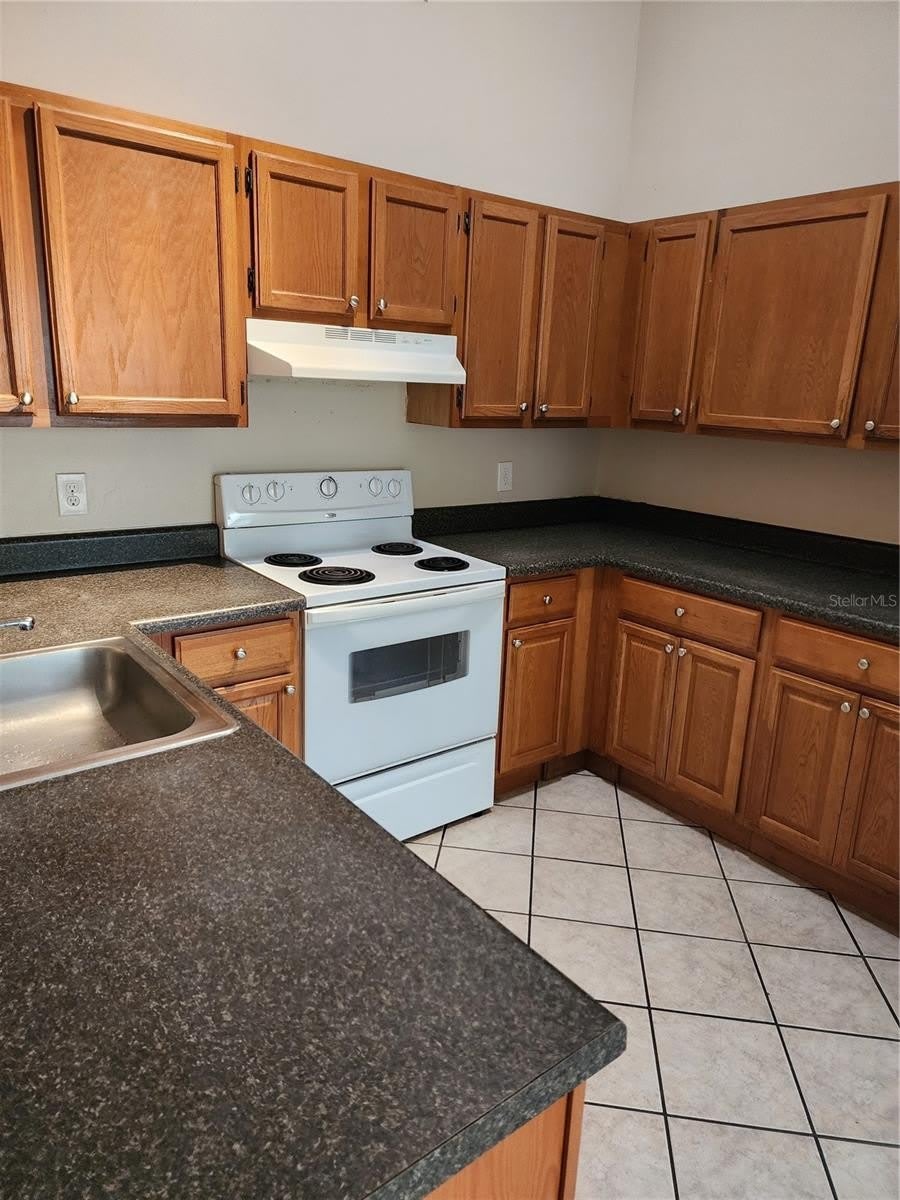2747 KAVALIER Drive – photo 5