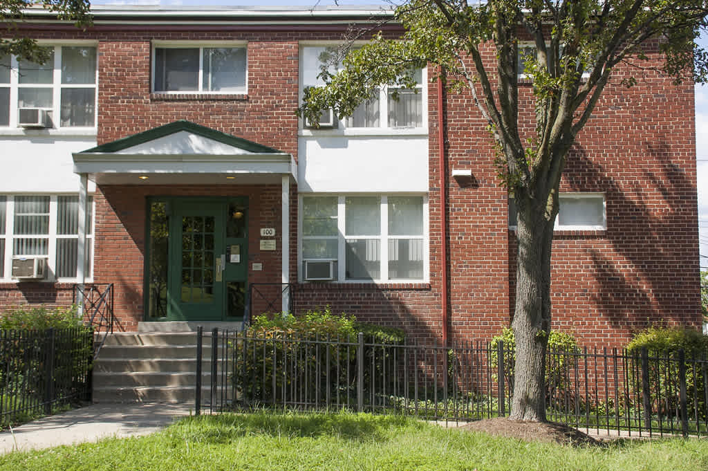 Pleasant Hills Village – photo 1