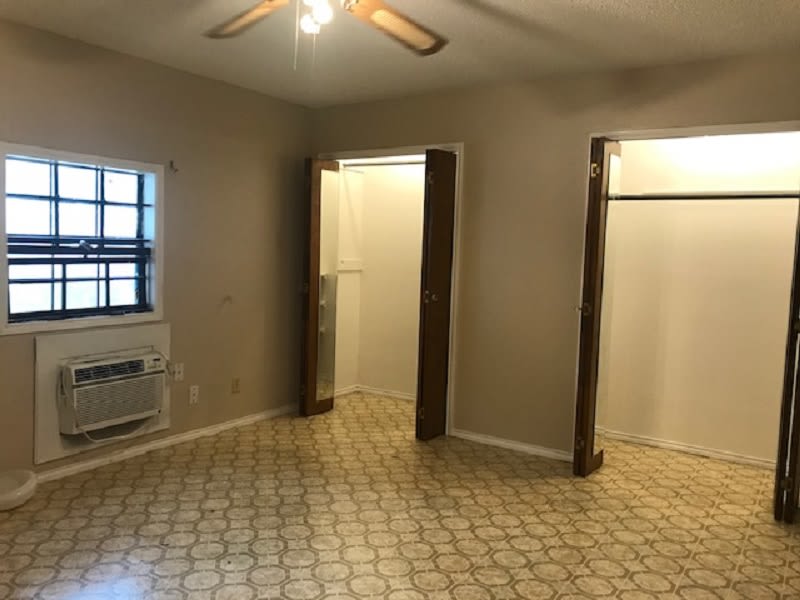 201 East Dullnig Court – photo 2