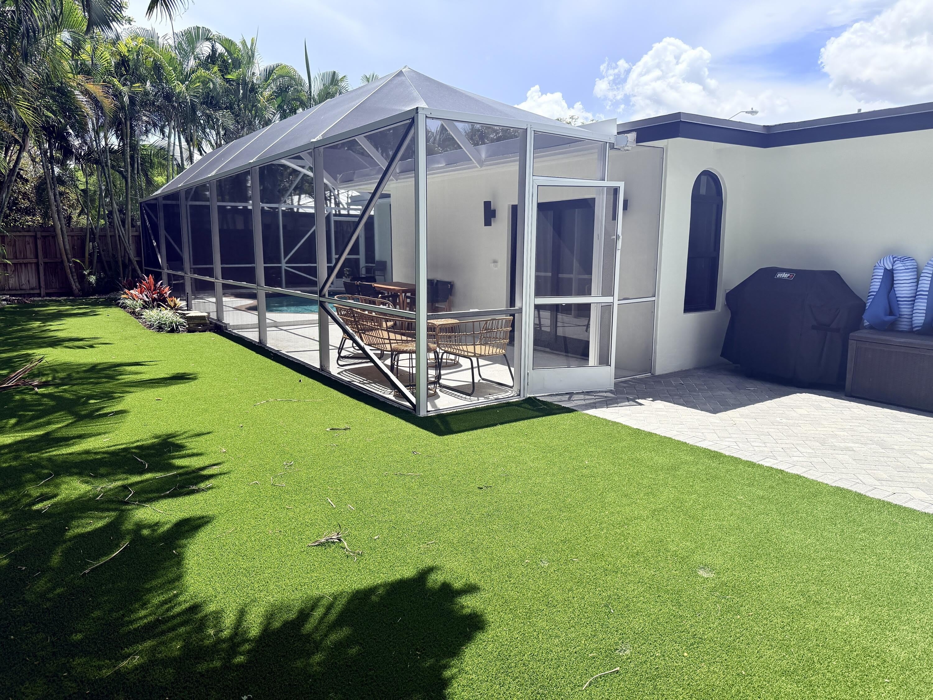 608 NE 24TH Avenue – photo 1