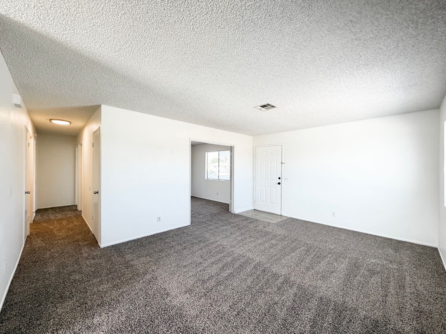 AVAILABLE NOW!! 3 Bedroom 2 Bathroom Upper Level Unit in Cathedral City! – photo 5