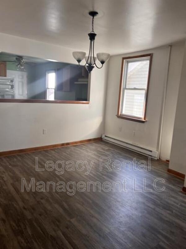 116 East Broad Street – photo 2