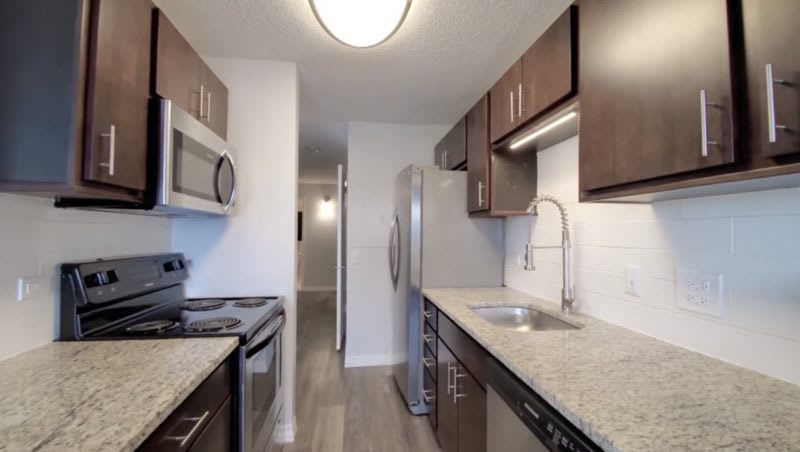 61 W Chestnut – photo 1