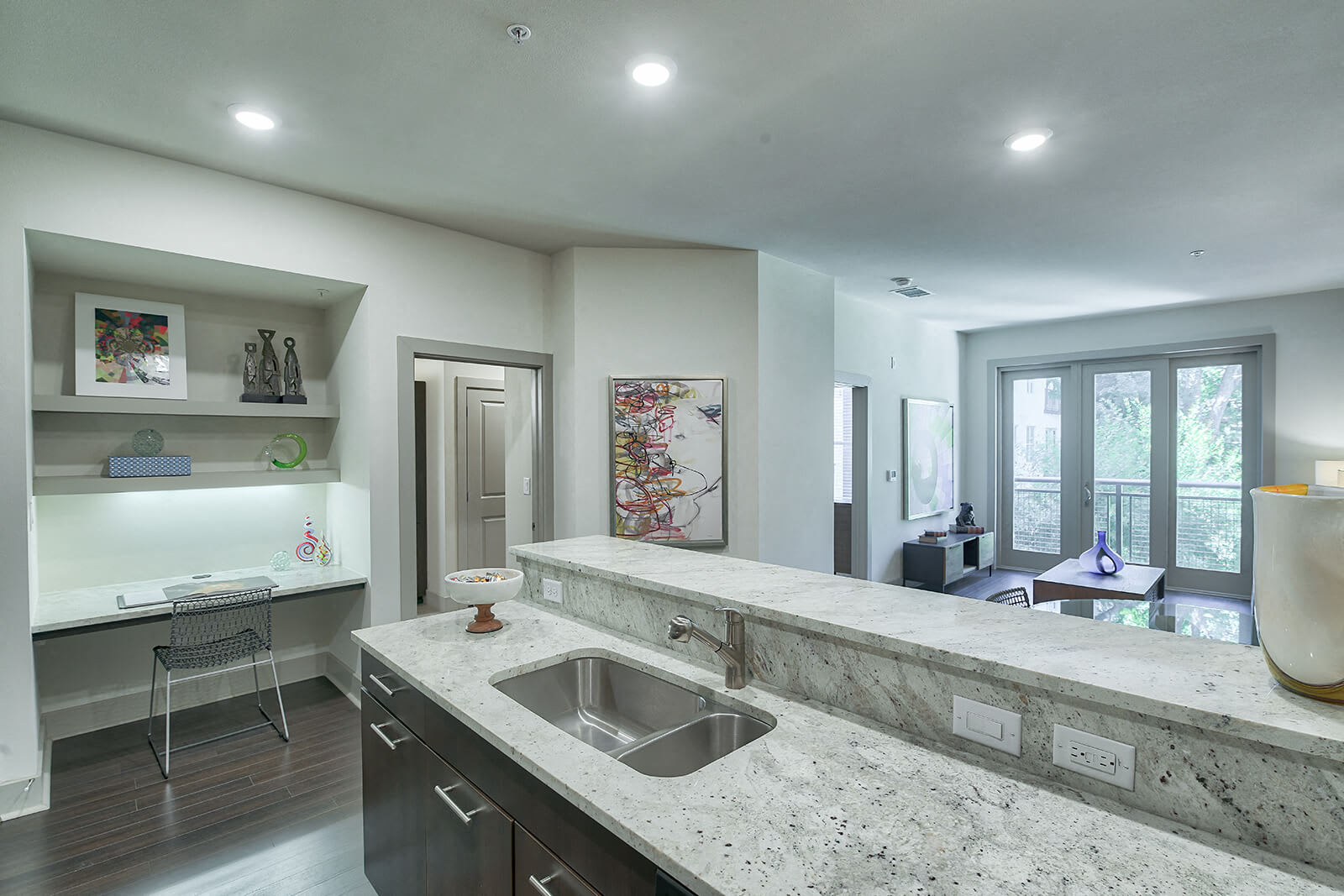 Windsor South Lamar – photo 1