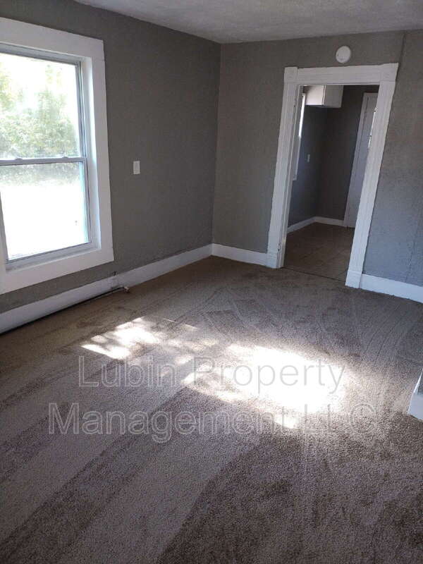 1207 Cannon St – photo 3