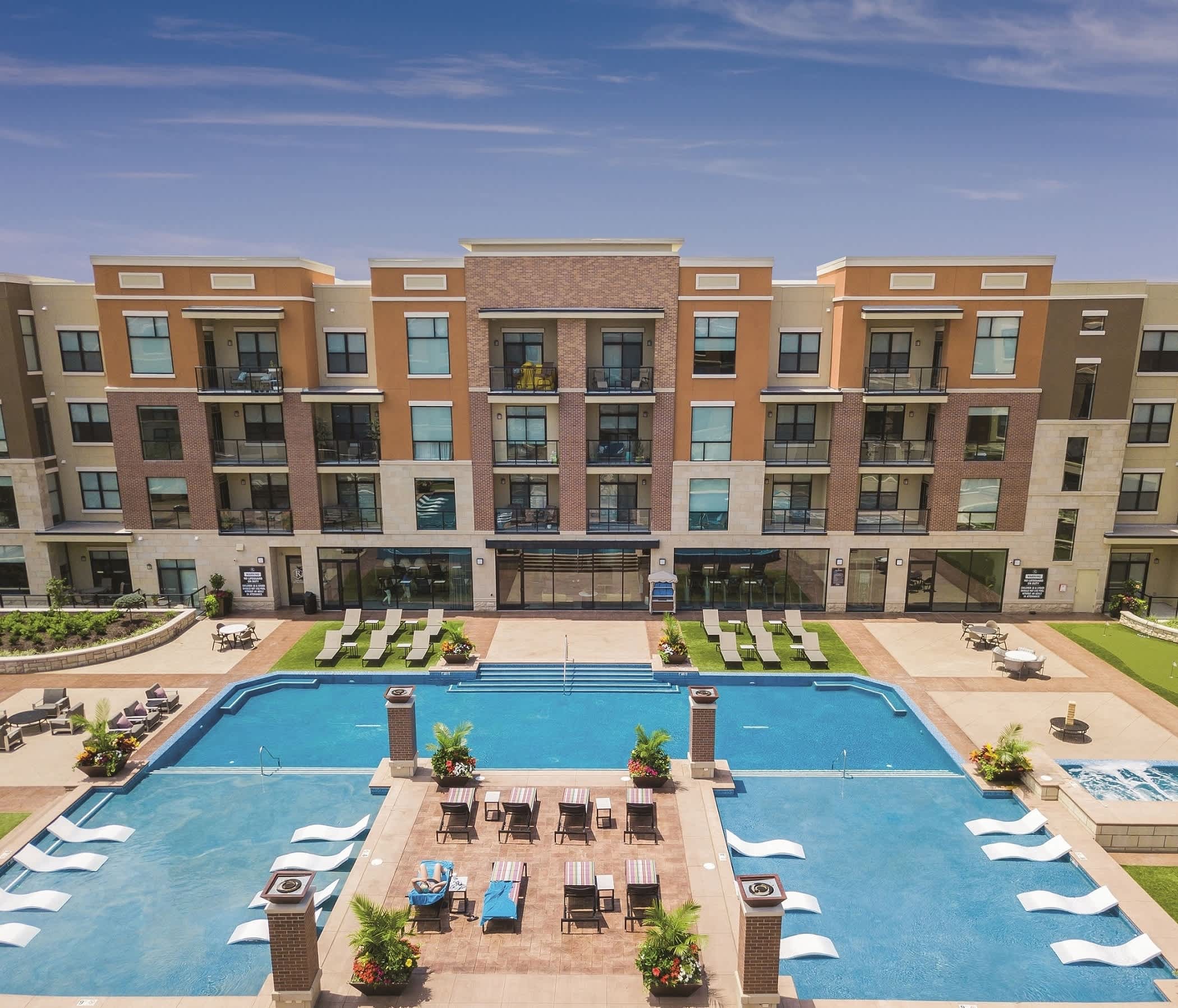 The Royale At City Place – photo 3