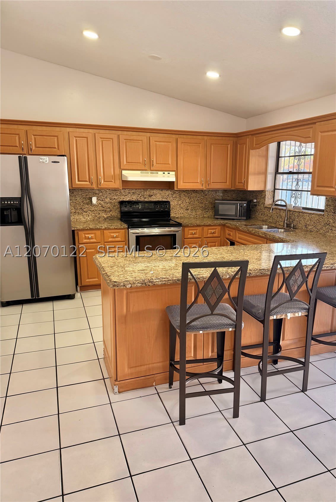 2219 SW 137th Pl – photo 3