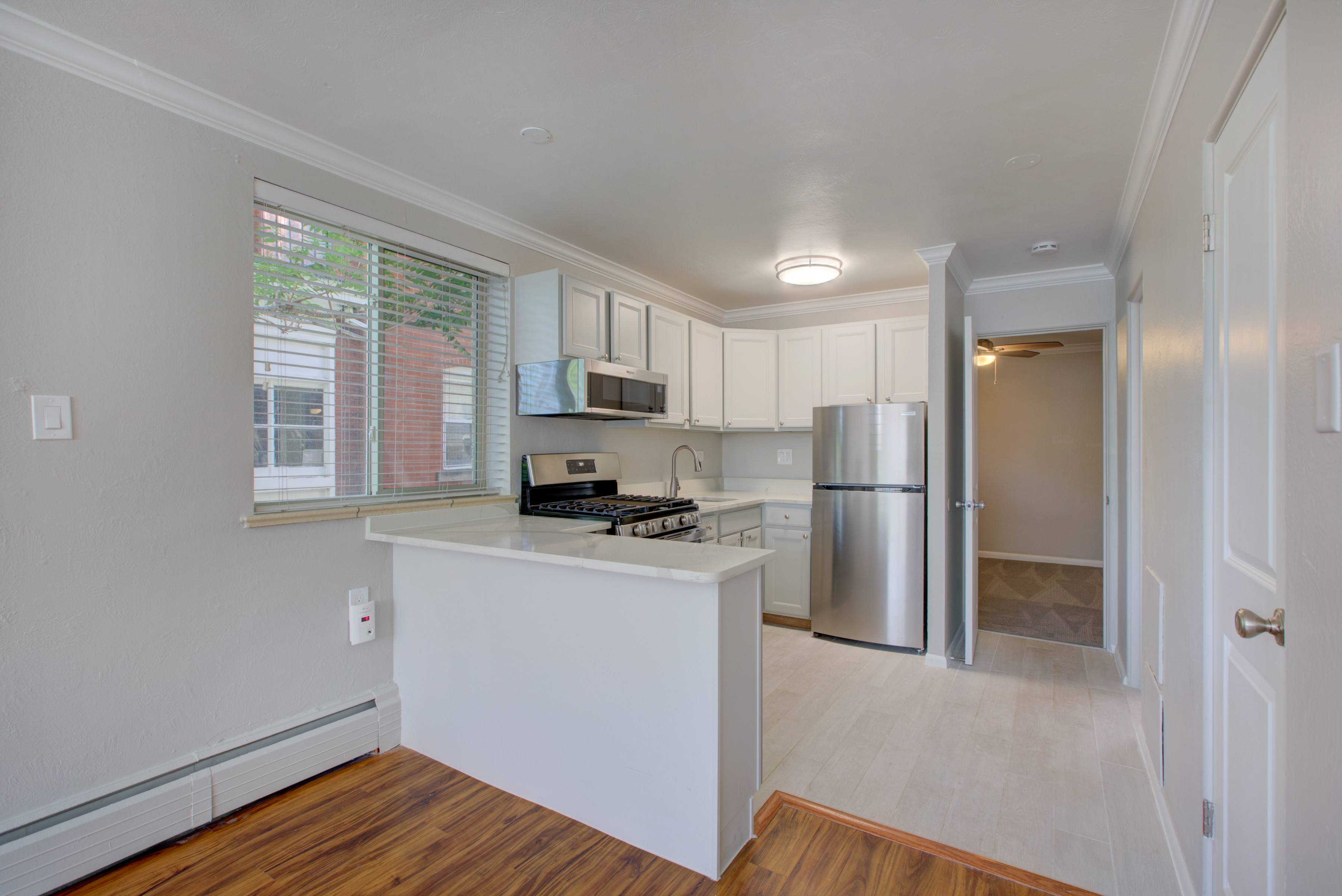1536 Vine – photo 2