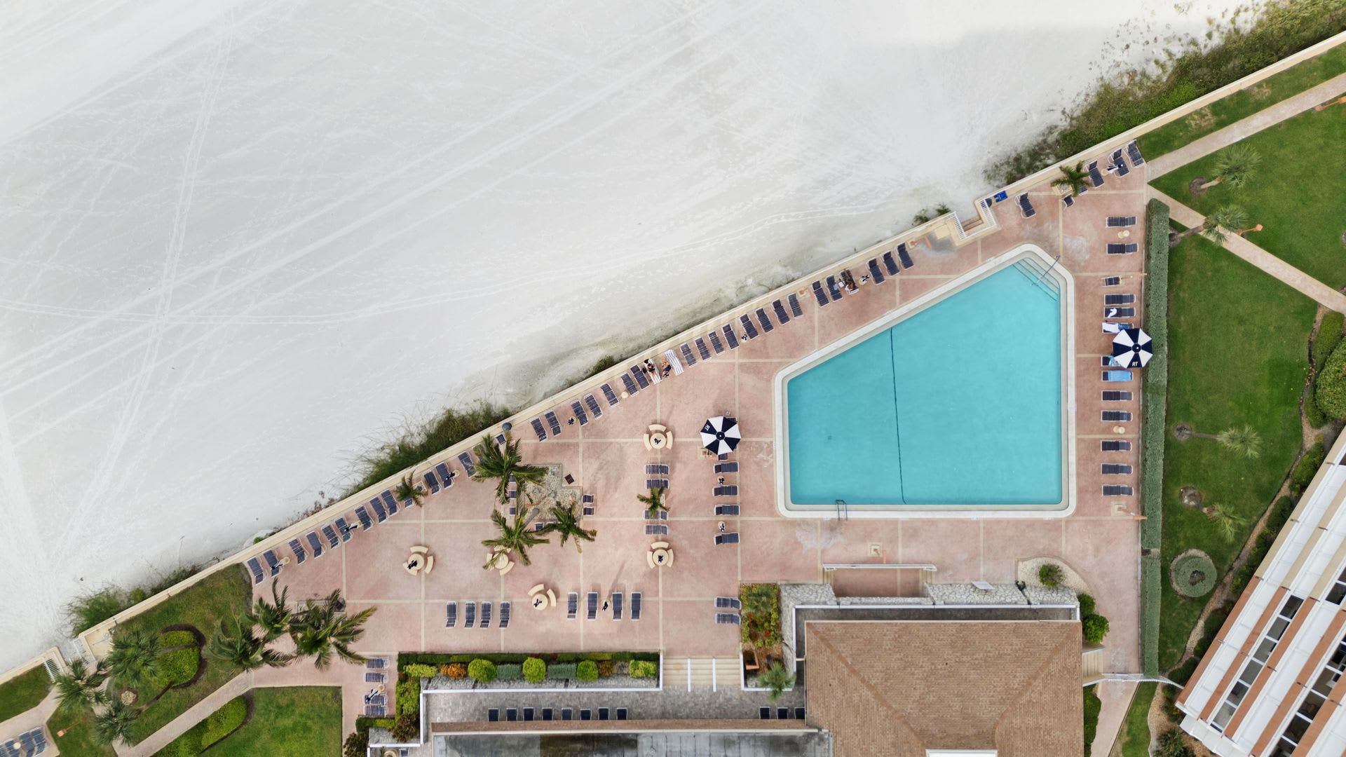 Spacious 2 Bedroom Waterfront Condo In Redington Shores Long Term Rental – photo 3