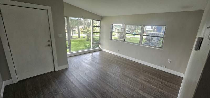 1208 Lee Street – photo 4
