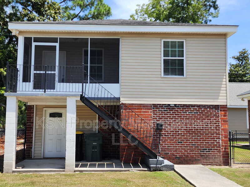 920 East 32nd Street – photo 1