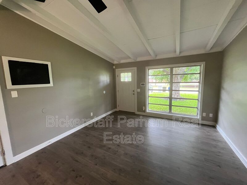 2503 Broadmoor Drive – photo 5