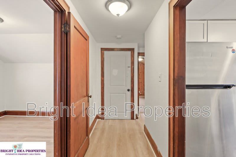969 Lawson Avenue East – photo 4