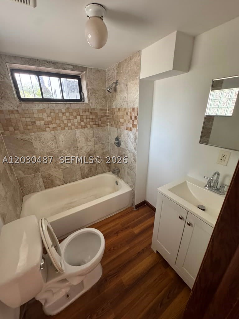 2107 Secoffee St – photo 1