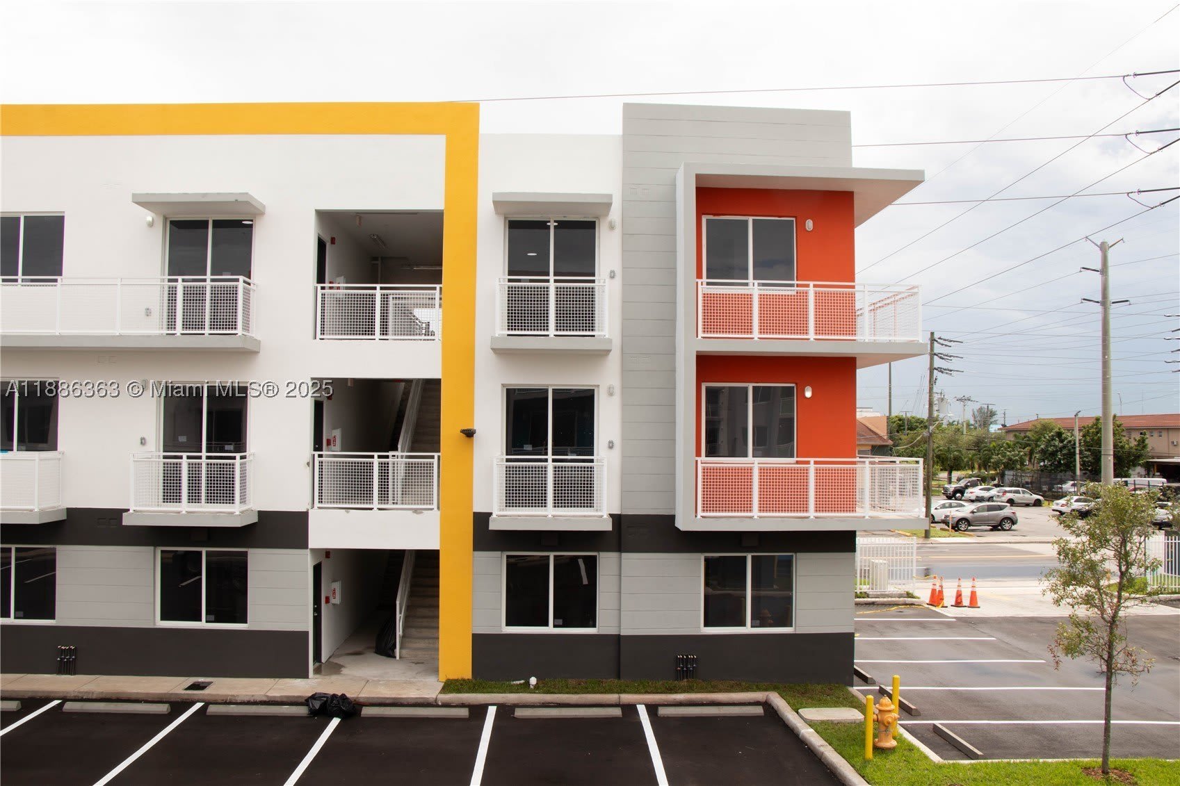 1455 W 29th St – photo 1
