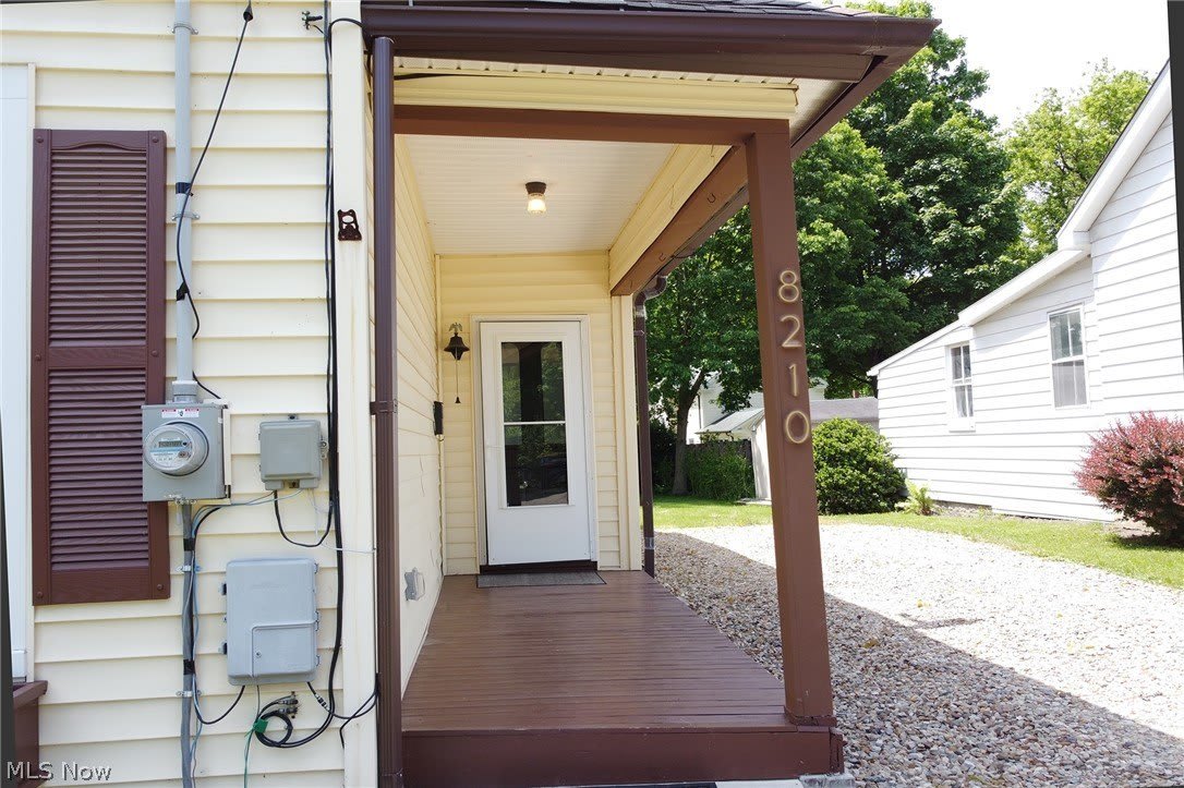 8210 Maple Avenue – photo 3