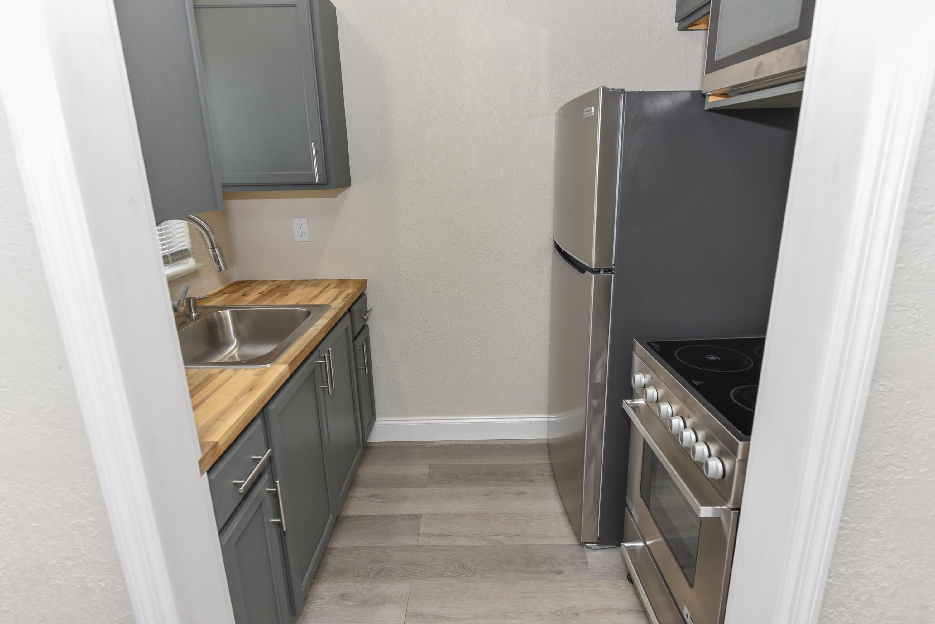 1001 S Federal Highway – photo 3