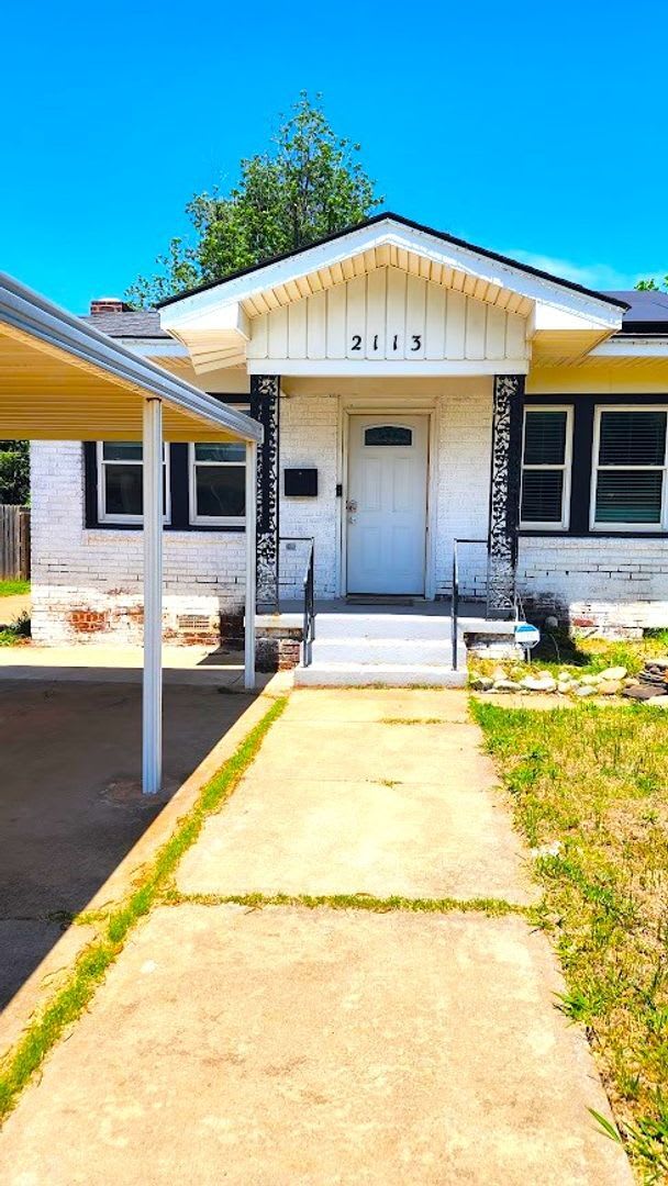 2113 Northwest 21st Street – photo 2