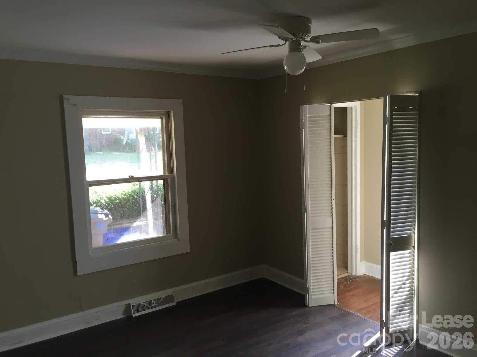 327 Westwood Drive – photo 5