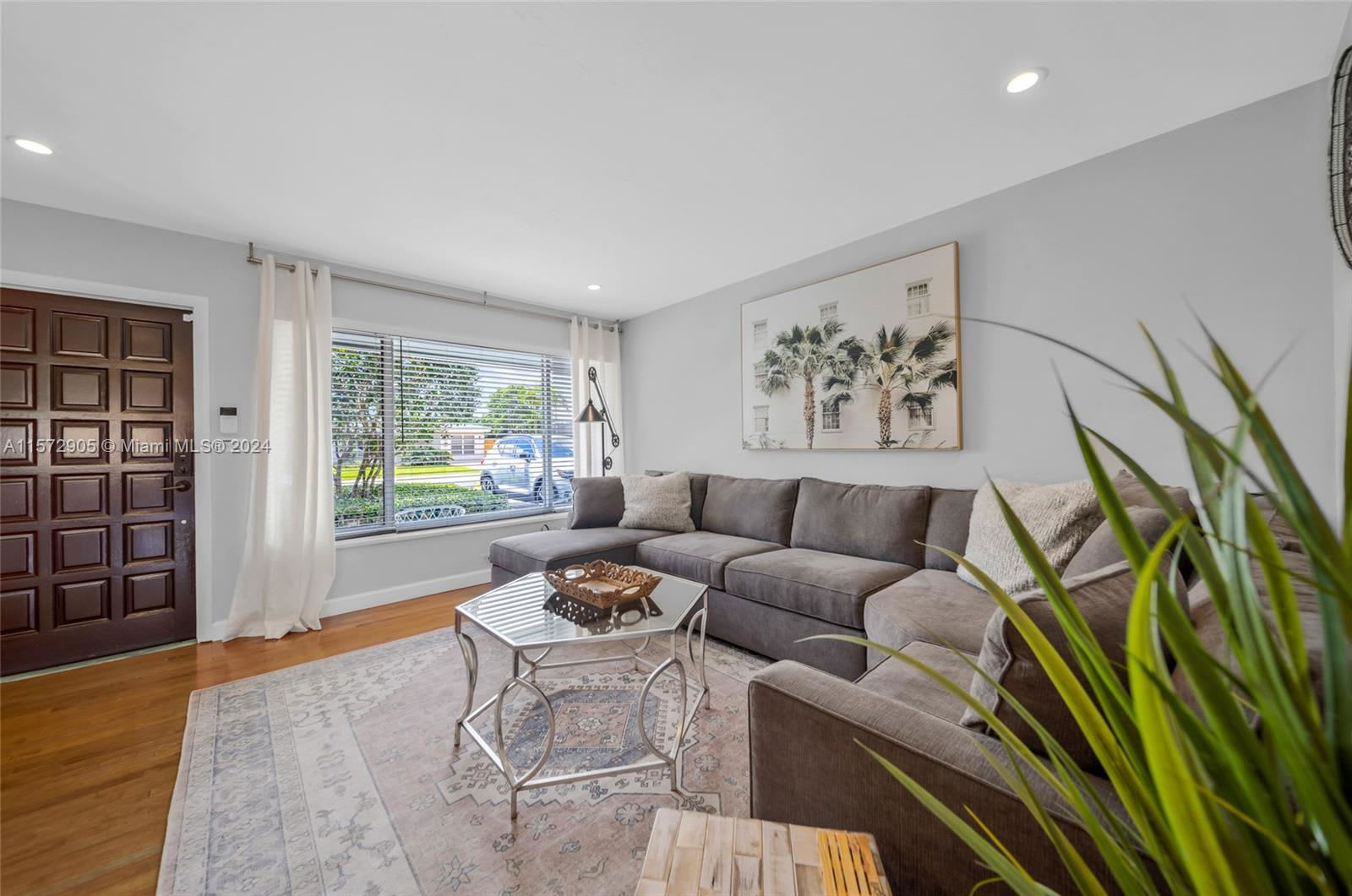 1421 Northeast 41st Street – photo 4