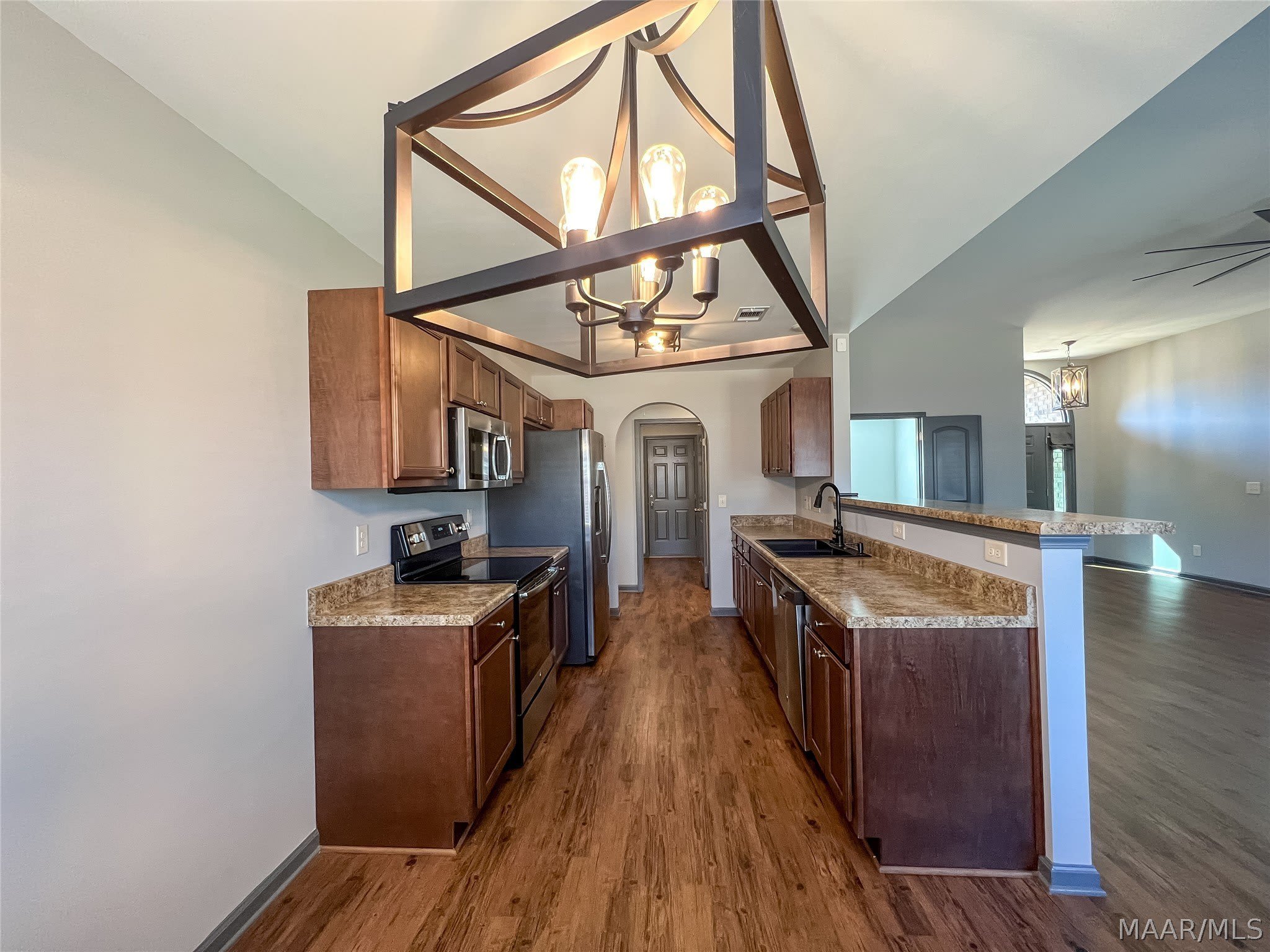 583 Sunset Drive – photo 5