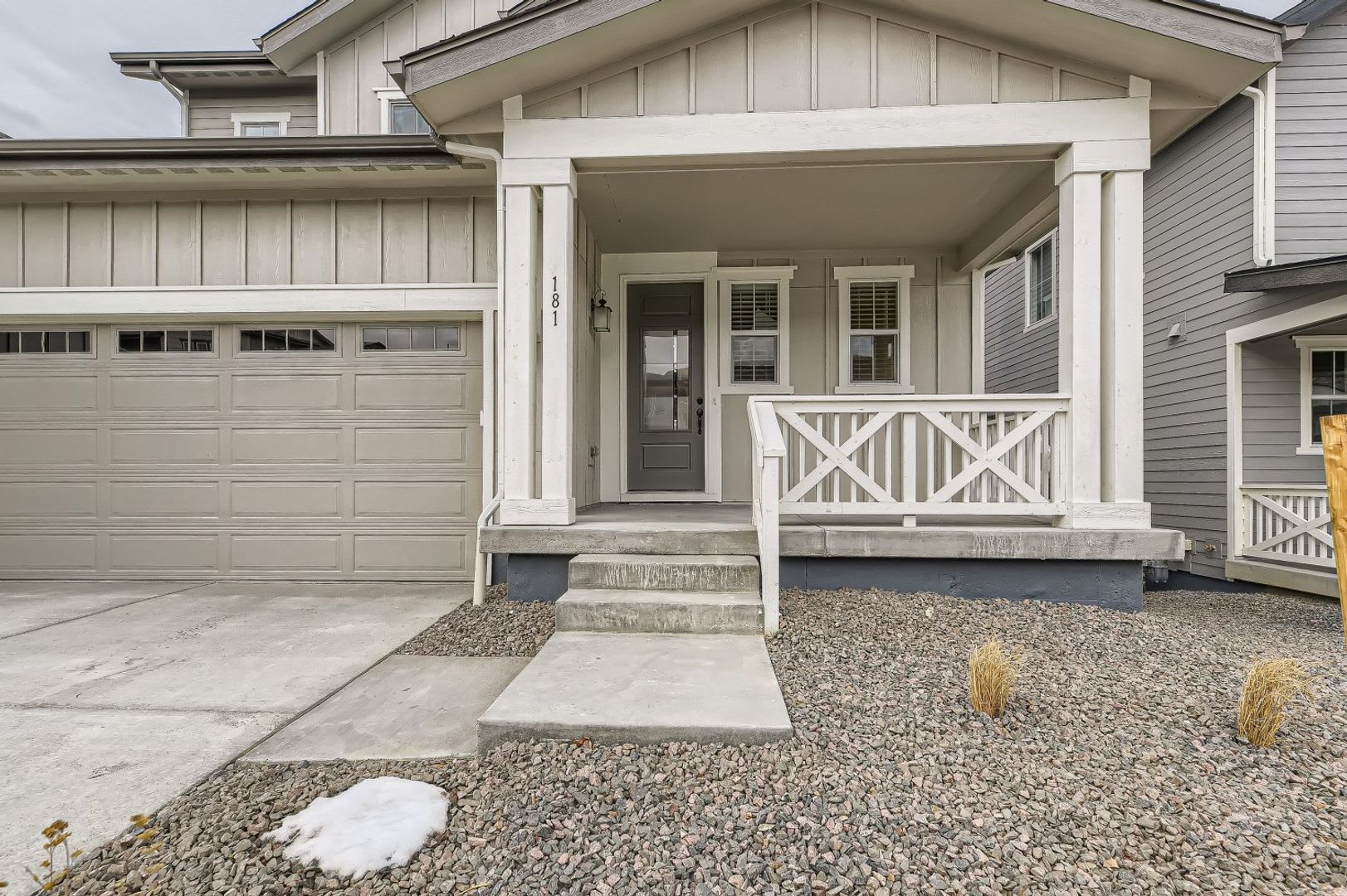 Special Offer 1 Month Rent Free If Lease By July 1St Week Beautiful Two Story Home With A Walk Out Finished Basement Is For The Perfect Family Home – photo 1
