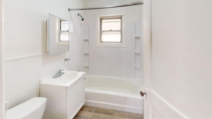 710 East Avenue F – photo 4
