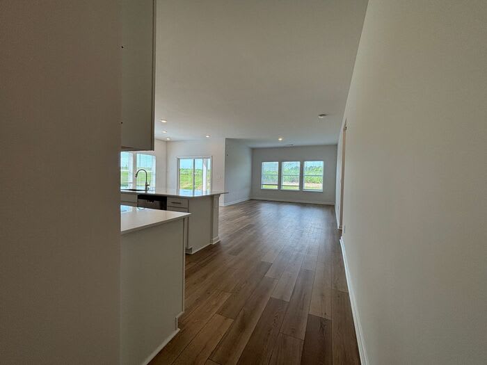 261 Avebury Road – photo 5
