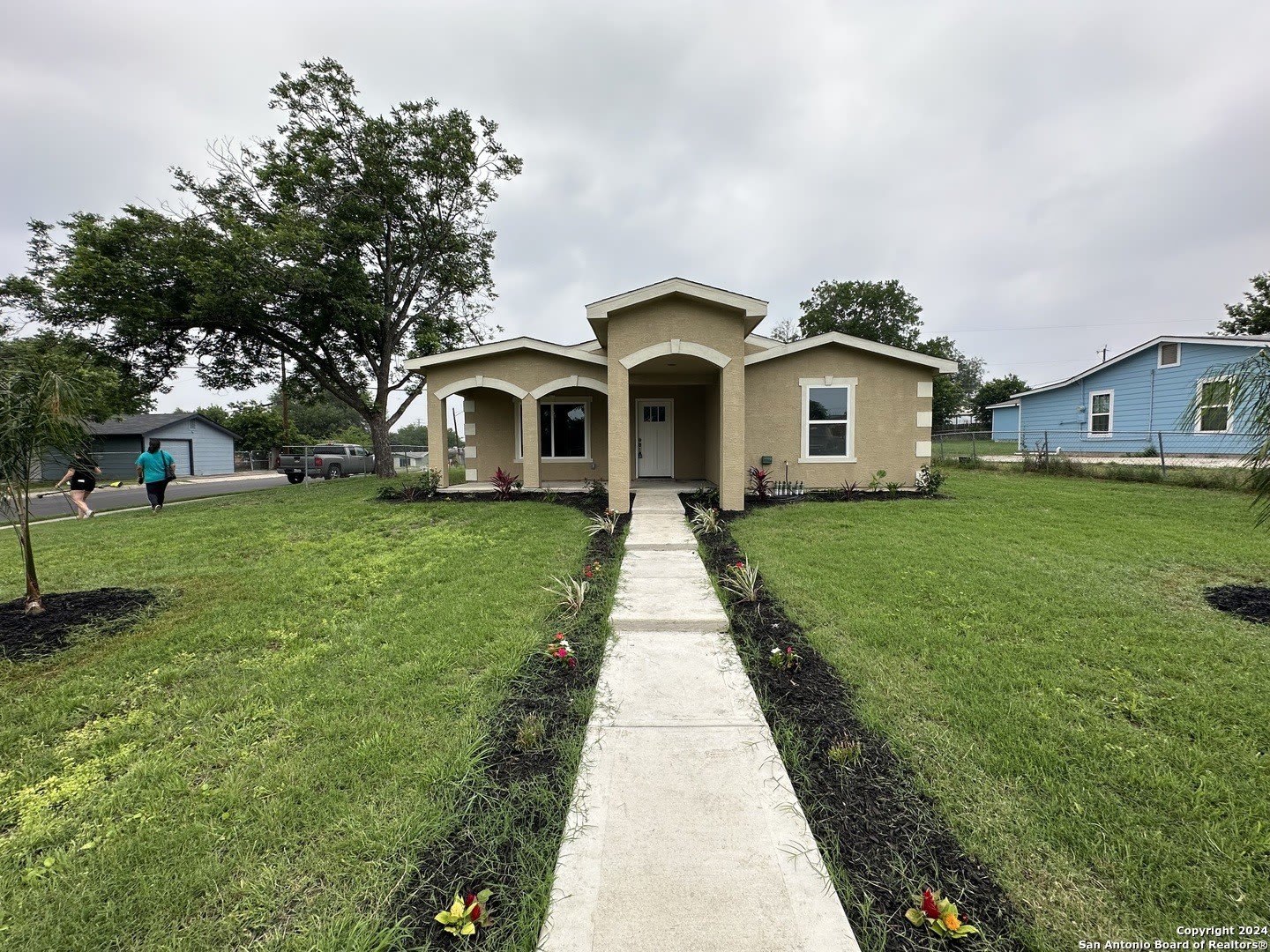 455 Demya Dr – photo 3