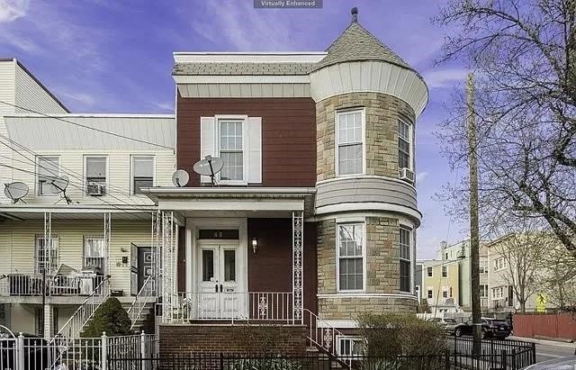 48 JEFFERSON AVE – photo 1
