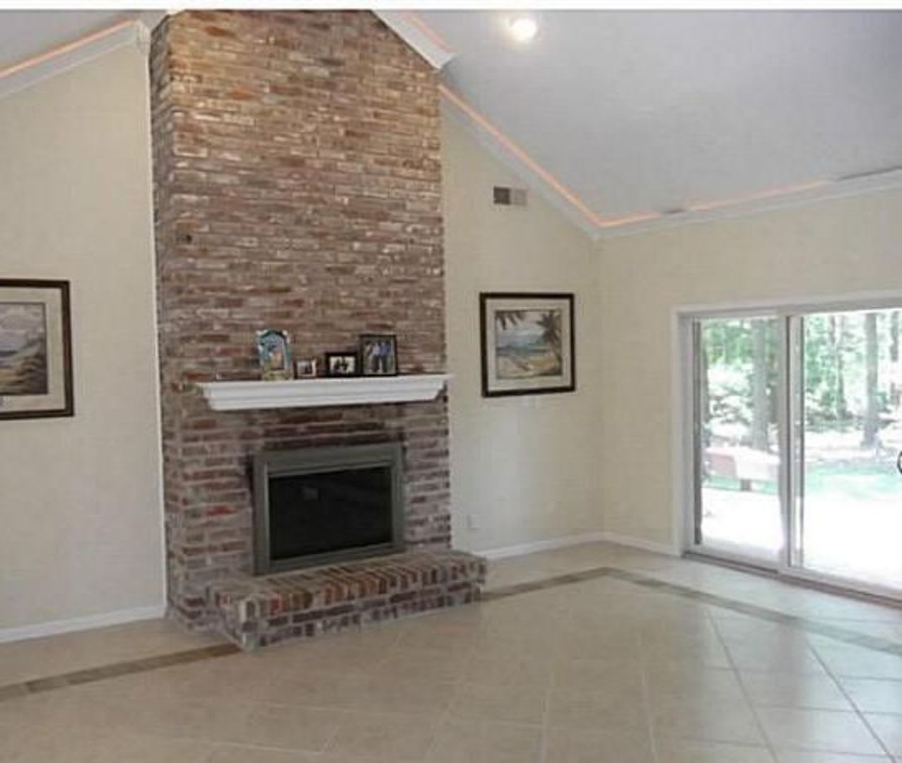 Home Located In Gated Community – photo 3