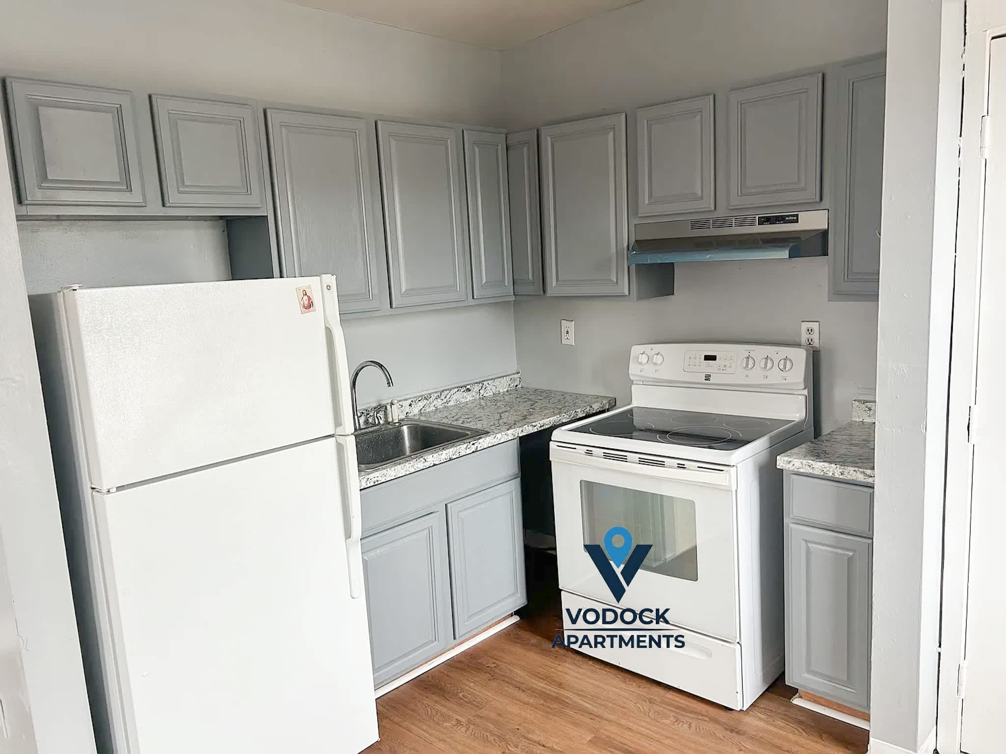 641 Park St – photo 1