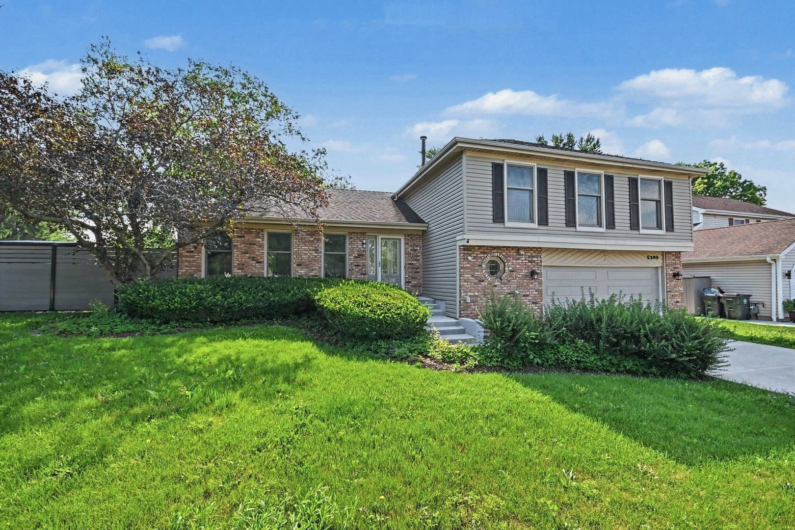 5195 Castaway Lane – photo 3
