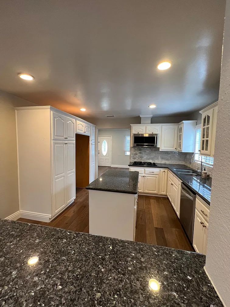 16621 Patronella Avenue – photo 2